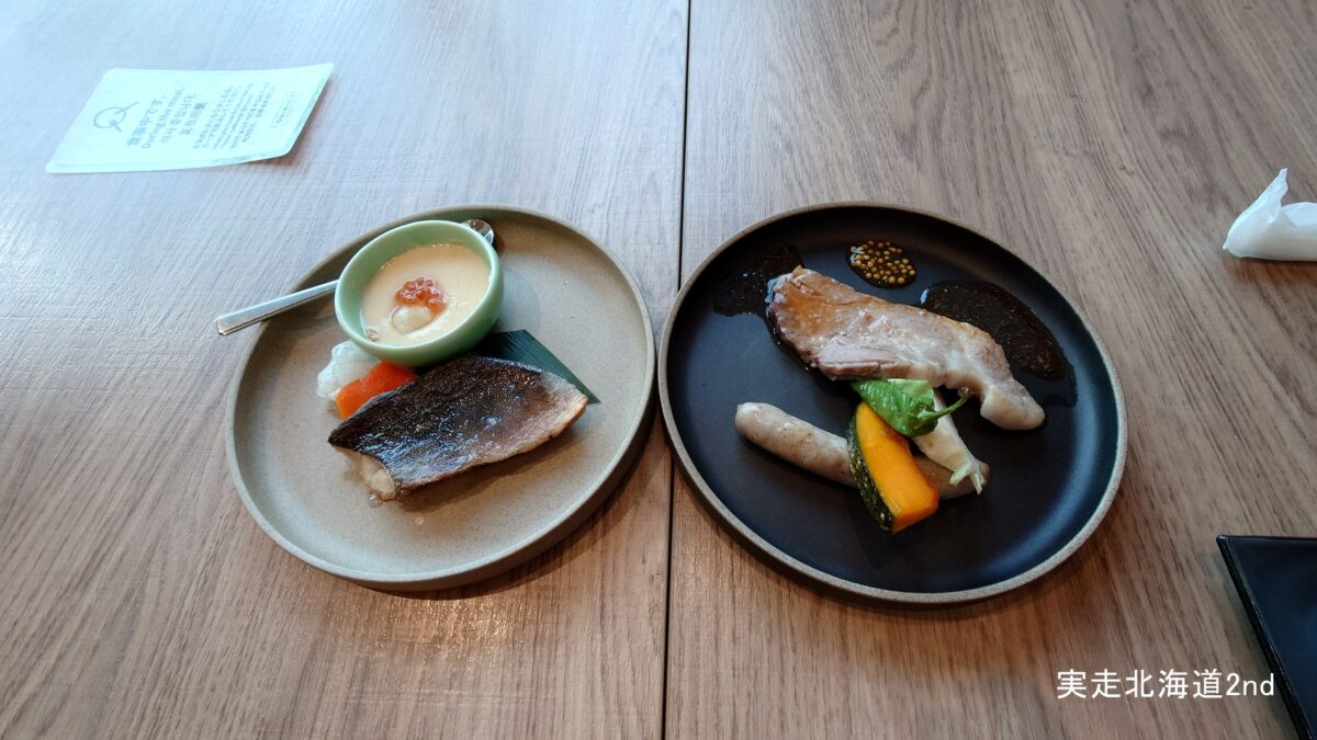 メインプレートの魚と肉